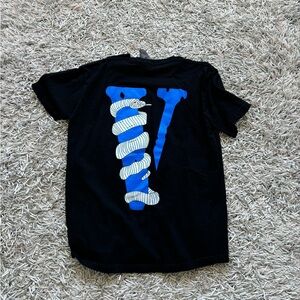 V Lone T-shirt Black Blue 100% Authentic